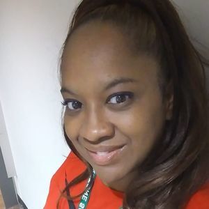 Meet your Posher, Gina